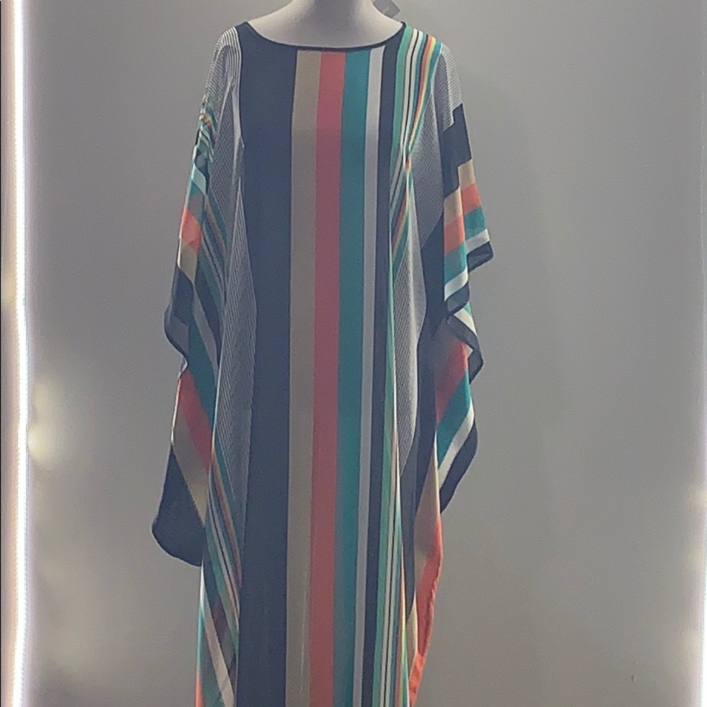 Throw - Picture 4 of 4